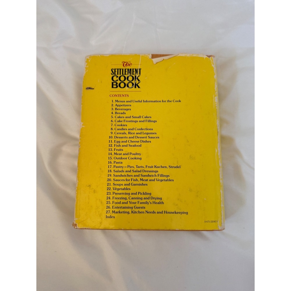 The Settlement Cook Book 1976 Revised Enlarged Simon & Schuster Hardcover Yellow - Picture 2 of 4
